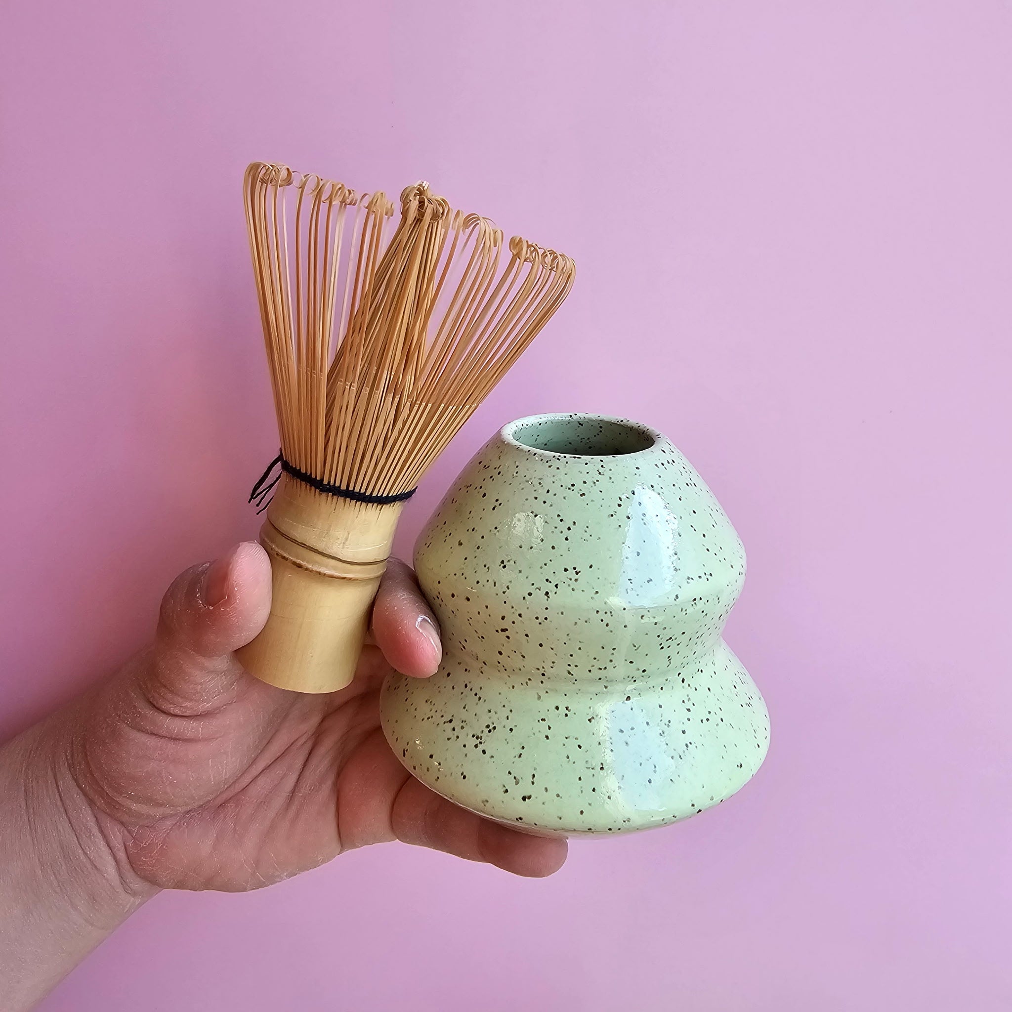 MINTY CHIP WHISK HOLDER
