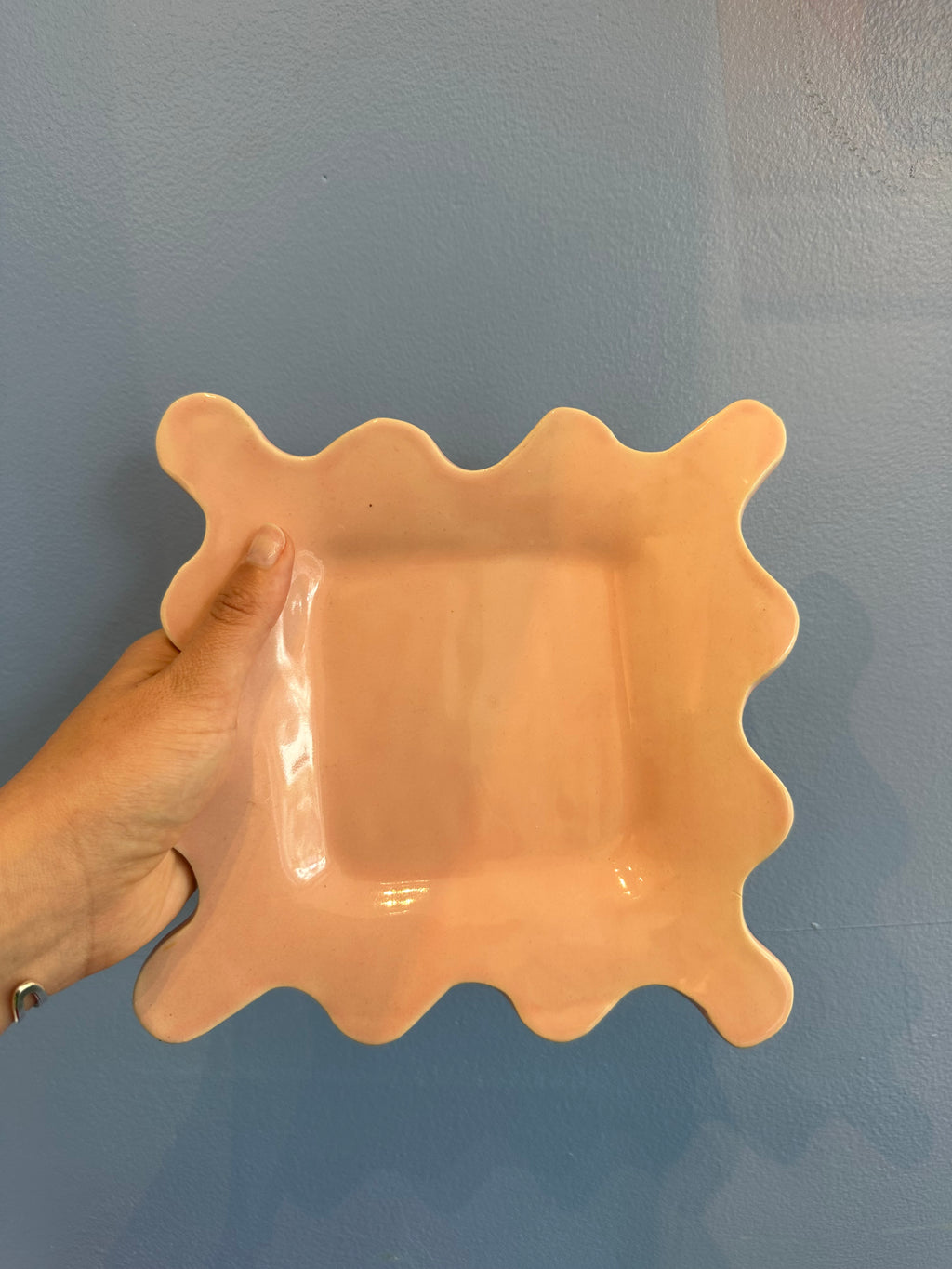 PEACHY SQUARE SQUIGGLES PLATE!