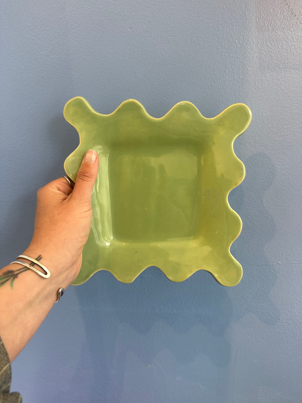 MOSS SQUARE SQUIGGLES PLATE!