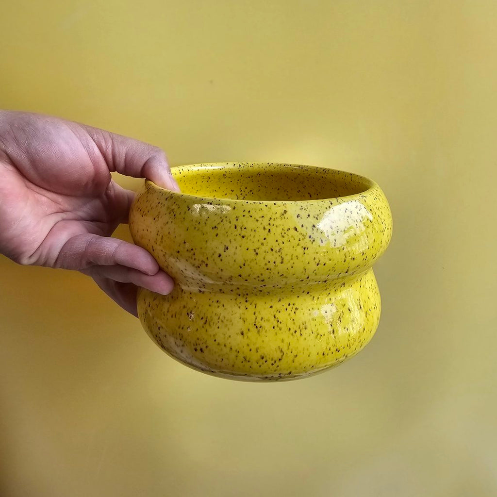 SUNNY SPECKLED VENUS PLANTER/VASE