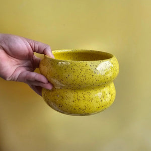 SUNNY SPECKLED VENUS PLANTER/VASE