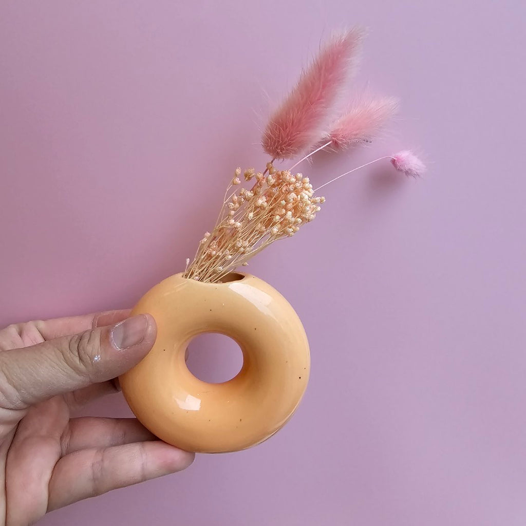 ORANGE CREAM DONUT BUD VASE