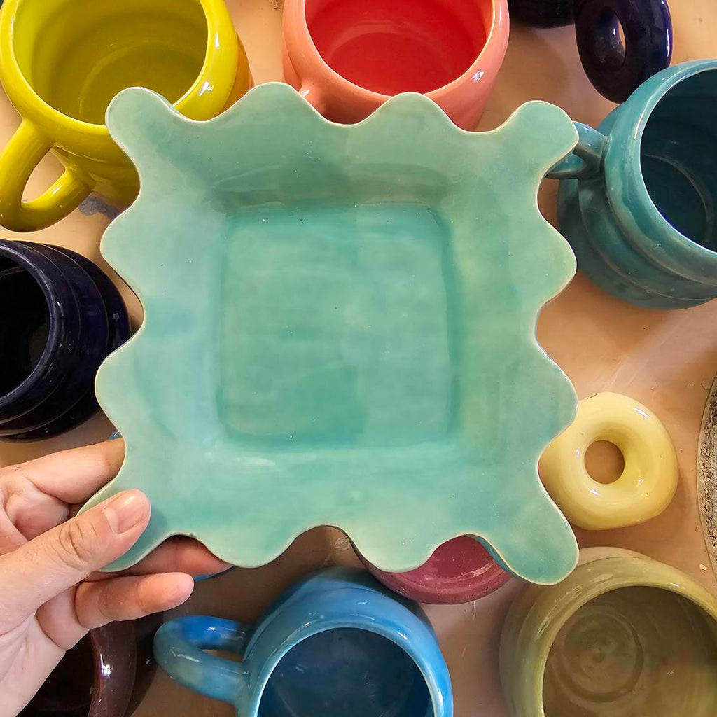 *SECONDS* TEAL SQUIGGLES SQUARE PLATE!