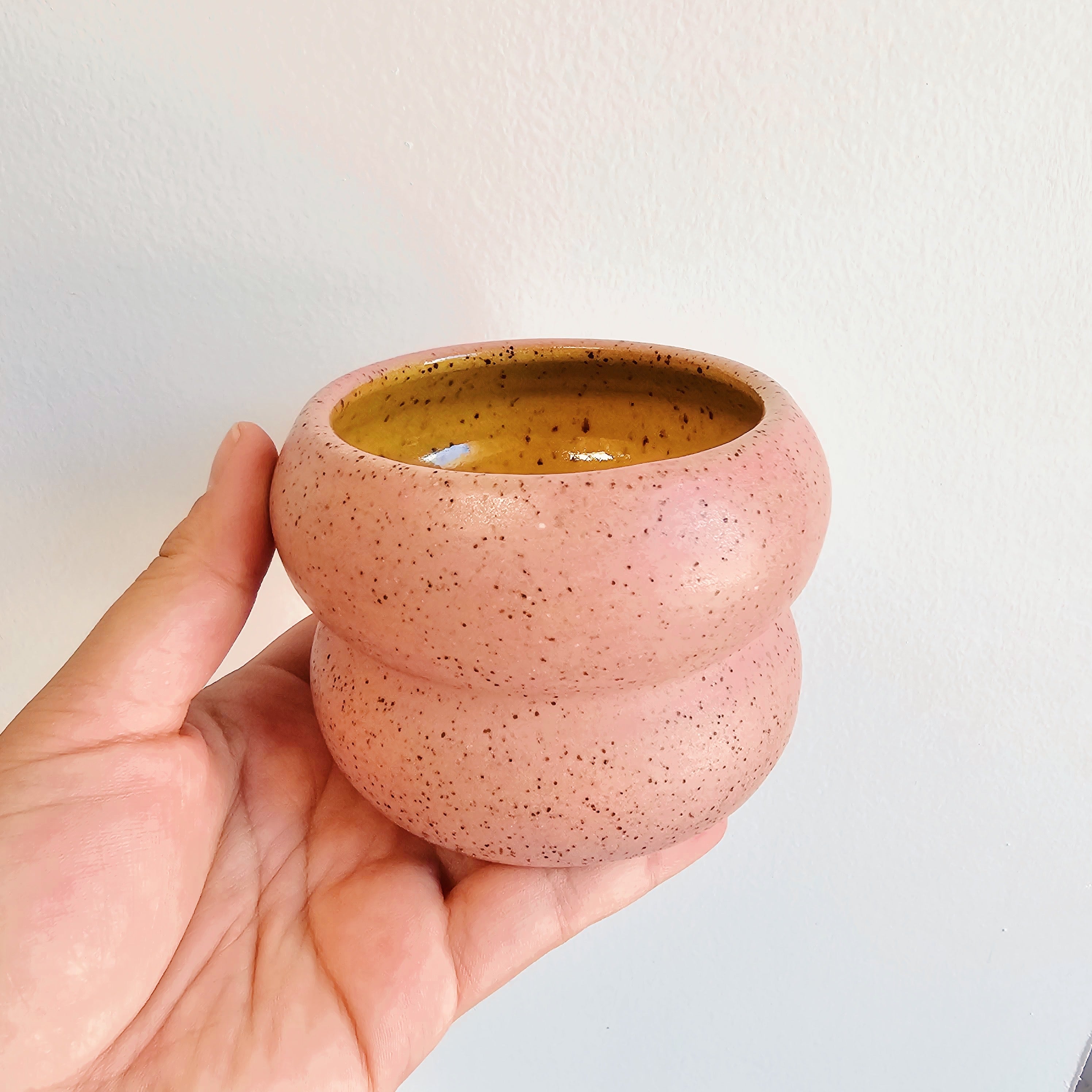 FROSTY MELON SPECKLED VENUS CUP