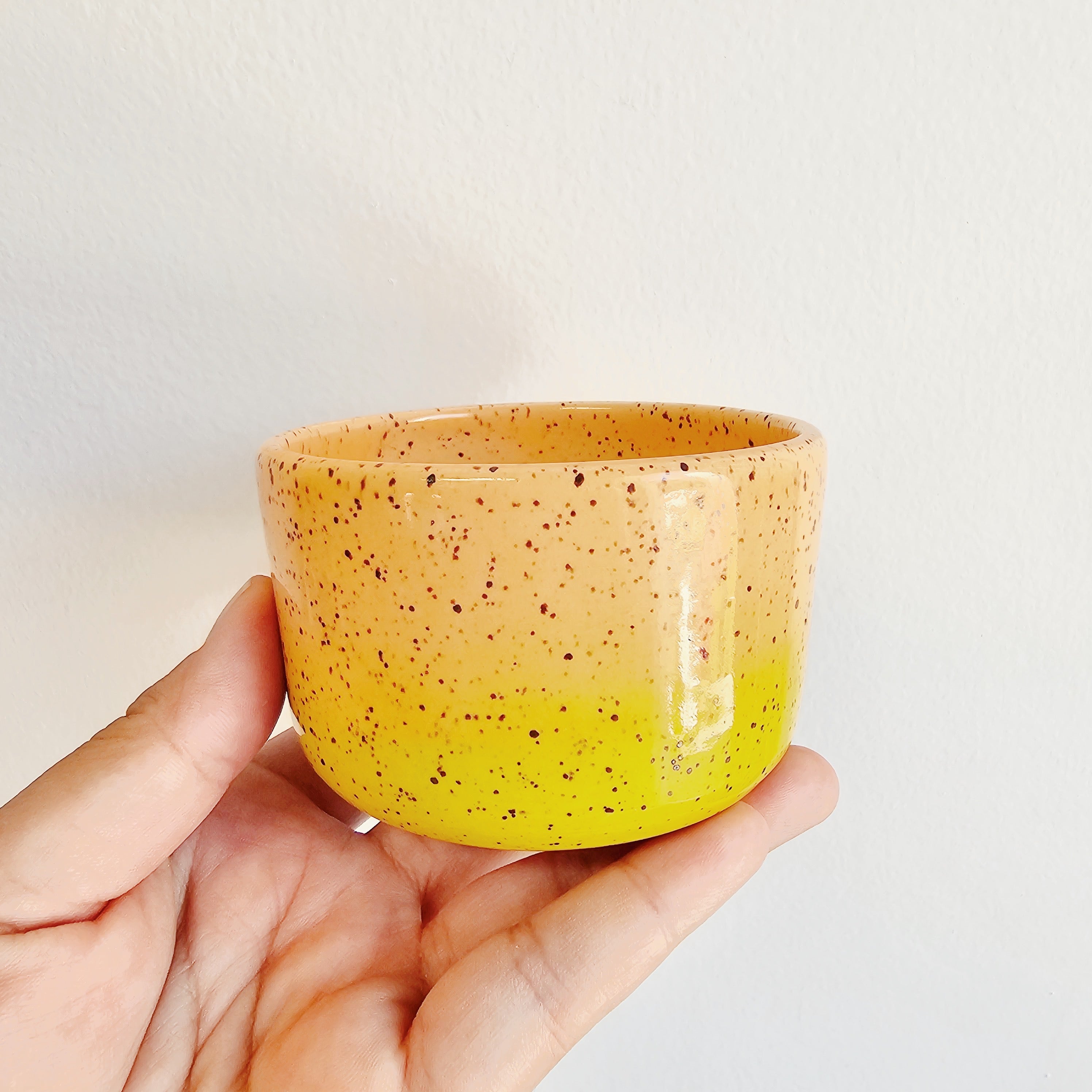 HONEY MANGO SPECKLED CUP