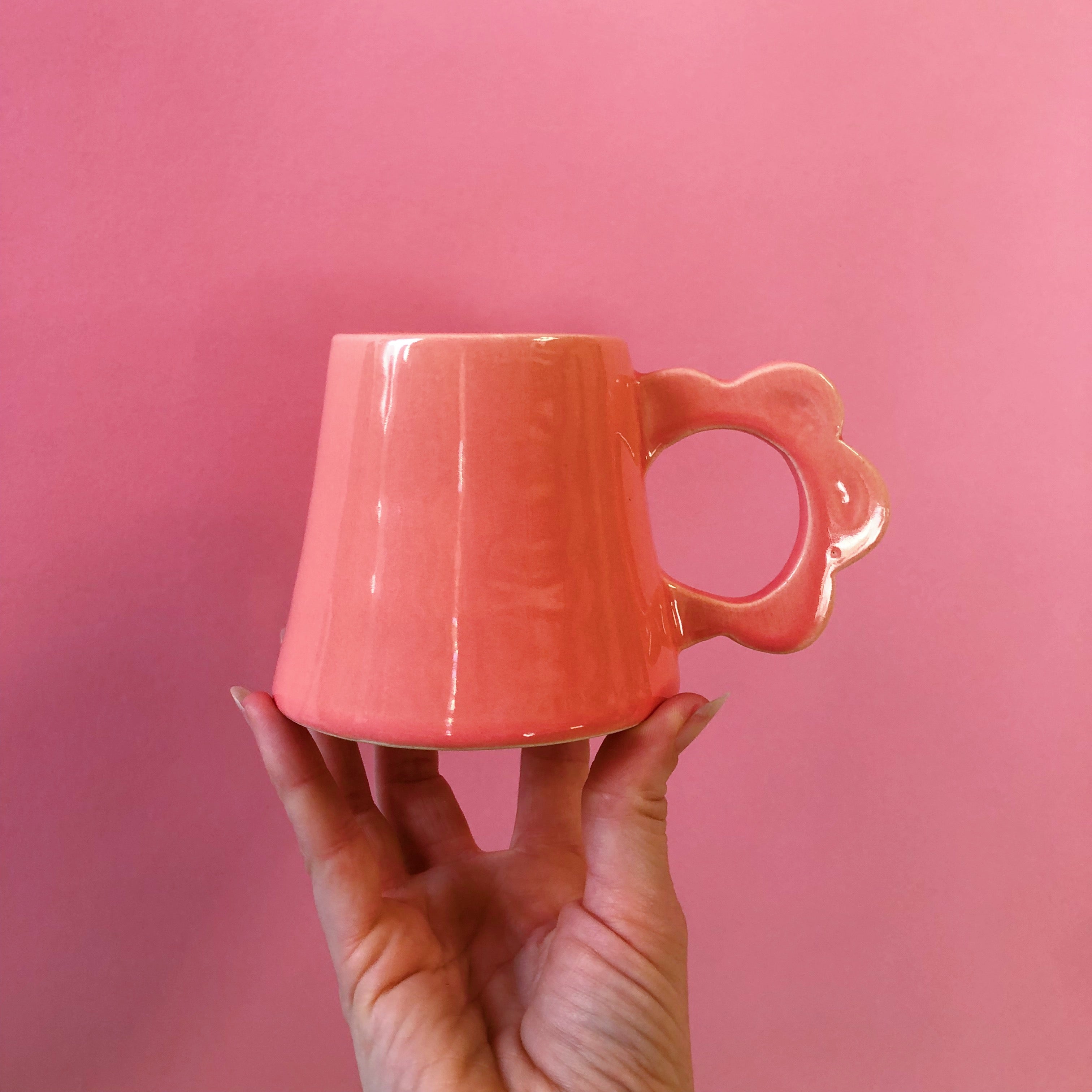 FLAMINGO DAISY MUG